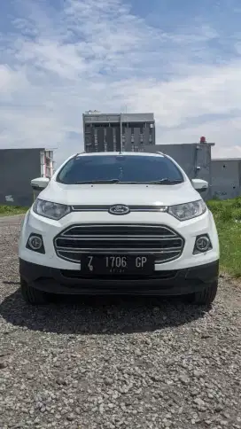Ford EcoSport Titanium M/T 2014 Putih