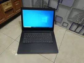 Lenovo V330 i5-8250U dg ssd 256gb,ram 8gb,dual grapics mantap