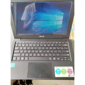 Notebook Asus E202S (Bekas)