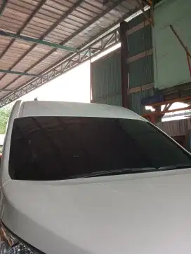 Kaca film mobil dan gedung