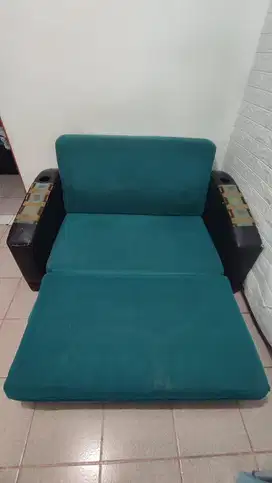 SOFABED 2 SEATER Kondisi Sesuai Foto JUAL CEPAT JUAL MURAH