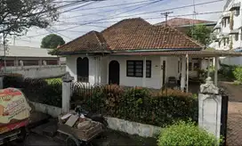 Dijual rumah dua lantai seluas 128 m2 dengan luas tanah 768 m2