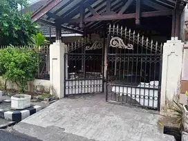 Rumah Jemursari Terawat Siap Huni dekat Raya