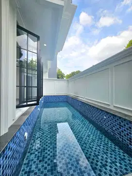 BRAND NEW HOME dg Swimming Pool di Sektor 9 Puri Bintaro GB-14686