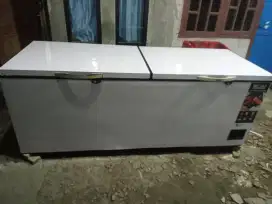 Jual prizer box GEA kapasitas 1200 L kondisi barang normal siap pakai