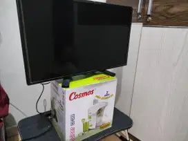Bundling TV Sharp Aquos 24 Inch & Juicer Cosmos
