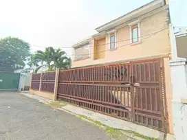 Rumah 2 Lantai Di Jl Kemang Timur 1A Bangka Jakarta Selatan