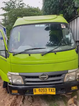 HINO DUTRO BOX 110SD ENGKEL