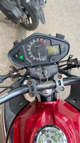 MEGAPRO 2012 LOW KM
