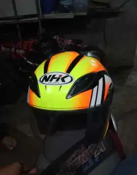Helm nhk ukuran L