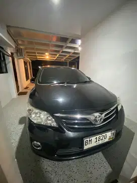 Sedan altis 2012