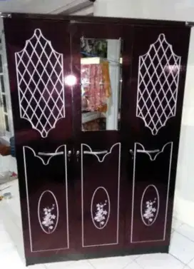 Lemari Pakaian 3 Pintu Kaca Luar NAD-3878 KL