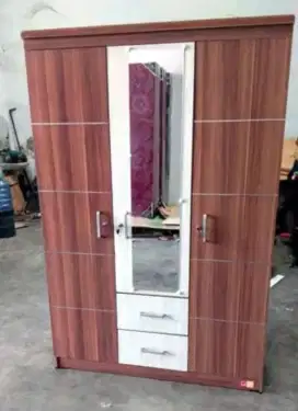 Lemari Pakaian 3 Pintu Kaca Luar GM LP3KLB 2L French Walnut