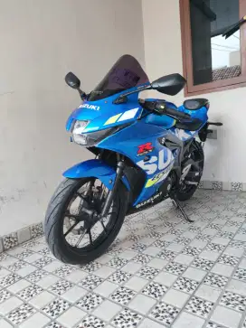 Suzuki GSX-R 150 ABS Hero Colour