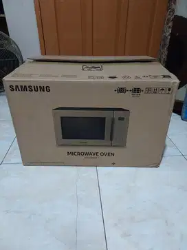 New - MICROWAVE GRILL 30L SAMSUNG MG30T5068CK/SE