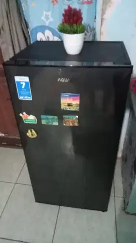 Kulkas Merk Aqua