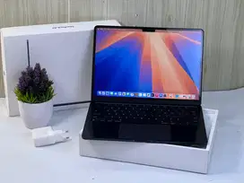 MacBook Air M2 2022 8/512 GB ex IBox Garansi Resmi On Like New