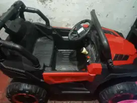 Mobil remot jepp pnb