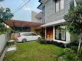 Rumah mewah 2 lantai siap huni di Arcamanik Bandung