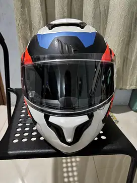 Helm MT helmets atom W17 like new