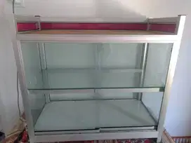 Etalase Kaca Aluminium