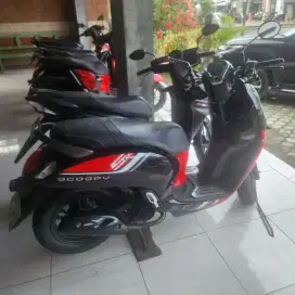 Scoopy 2023 merah hitam Gbm bjsa tunai atau kredit