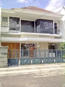 RUMAH ELIT JALAN PAHLAWAN TRIP MALANG,BARU RENOVASI,SIAP HUNI,NEGO