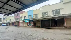 Ruko Gandeng 3 Unit 2 Lantai Siap Pakai Buat Usaha