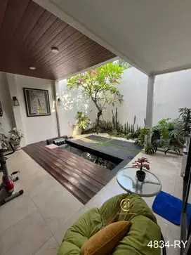Dijual Rumah Kawasan Strategis Di Bintaro Sektor 9