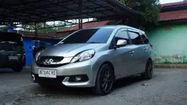 Honda mobilio sedan 2014
