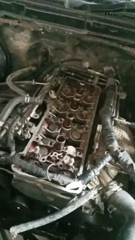 Cari part grand vitara  2.0 tahun 2009