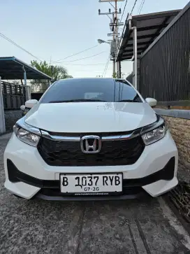 Honda Brio E Metic 2025 putih