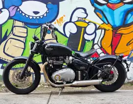 Triumph Bobber 2018 (low.km bisa kredit bisa tuker tambah)