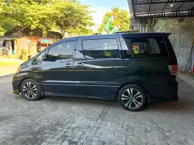 Alphard 2.4 V terbaik