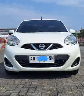 NISSAN MARCH 1.2 MATIK 2018 PUTIH MET KM 50RBAN ASLI AD SOLO SURAKARTA