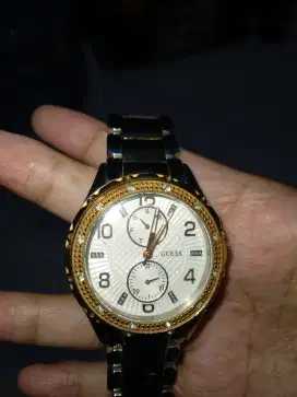 JAM TANGAN GUESS W0442L4
