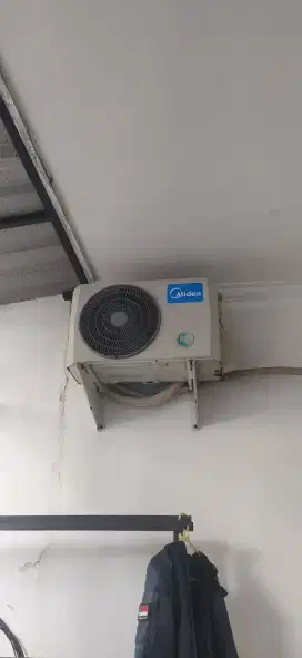 Menerima jual beli AC bekas borong atau satuan