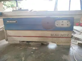 Mesin Panel Saw UNISUNX Tipe MJ6126TZ