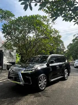 Lexus LX 570 2016