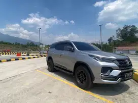 Jual fortuner GR early 2022 istimewa