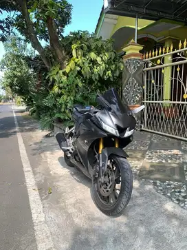 YAMAHA R15 V3 2021