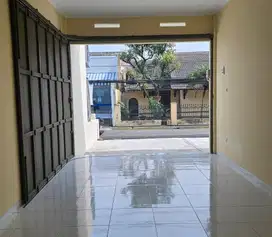 RUKO DUA LANTAI RIUNG BANDUNG.