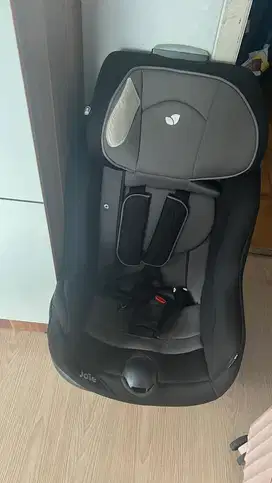 Preloved joie car seat steady