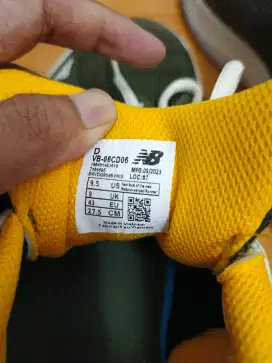Sepatu NB ukuran 43