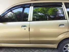 Daihatsu Xenia 2004 Bensin