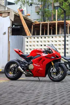 Ducati panigale V4S 2023