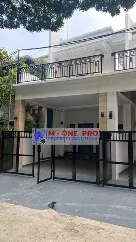 Dijual Rumah Villa di BSD