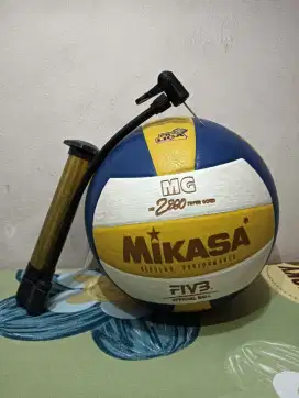 Bola voli dan pompa