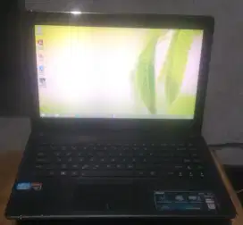 Laptop Asus Core i3