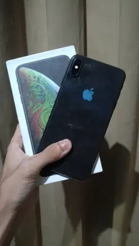 iPhone Xs max 64